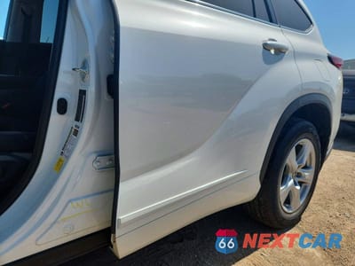 Zdjęcie 13 z 14 samochodu: 2021 TOYOTA HIGHLANDER HYBRID LE VIN:5TDBBRCH9MS518684 - miniatura
