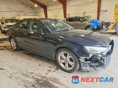 Czwarte zdjęcie samochodu z boku: 2018 AUDI A4 VIN:WAUDNAF48JA022680 - miniatura