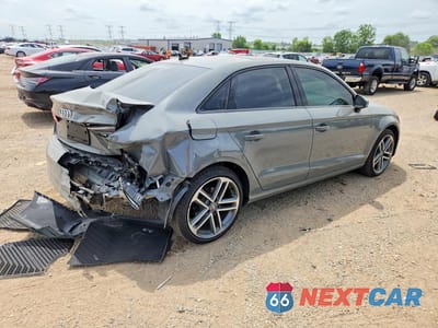 Trzecie zdjęcie samochodu z tyłu: 2020 AUDI A3 PREMIUM VIN:WAUAUGFF1LA006737 - miniatura