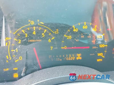Zdjęcie 9 z 13 samochodu: 2005 INFINITI QX56 BASE VIN:5N3AA08CX5N813813 - miniatura