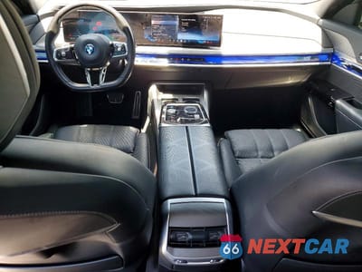 Zdjęcie 8 z 12 samochodu: 2025 BMW I7 XDRIVE60 VIN:WBY53EJ08SCT50453 - miniatura