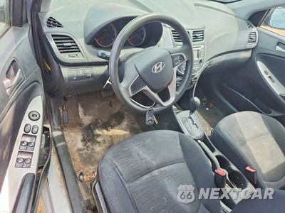 Zdjęcie 8 z 12 samochodu: 2017 HYUNDAI ACCENT SE VIN:KMHCT5AE3HU301972 - miniatura