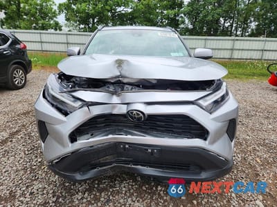 Piąte zdjęcie samochodu w środku: 2023 TOYOTA RAV4 XLE VIN:2T3P1RFV7PW343400 - miniatura