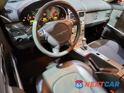 Zdjęcie 8 z 12 samochodu: 2005 CHRYSLER CROSSFIRE LIMITED VIN:1C3AN65L25X045343 - miniatura