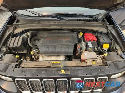 Zdjęcie 11 z 12 samochodu: 2021 JEEP RENEGADE LATITUDE VIN:ZACNJDBB5MPM41001 - miniatura