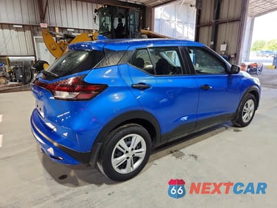 Trzecie zdjęcie samochodu z tyłu: 2025 NISSAN KICKS PLAY S VIN:3N1CP5BV5SL492290 - miniatura
