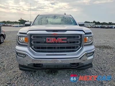 Piąte zdjęcie samochodu w środku: 2019 GMC SIERRA LIMITED K1500 SLE VIN:2GTV2MEC2K1231726 - miniatura