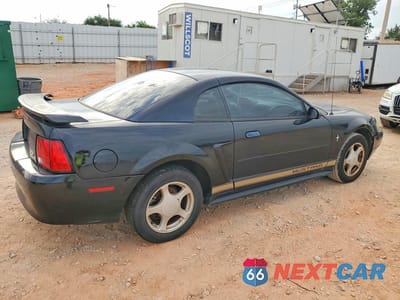 Trzecie zdjęcie samochodu z tyłu: 2002 FORD MUSTANG VIN:1FAFP40402F198293 - miniatura