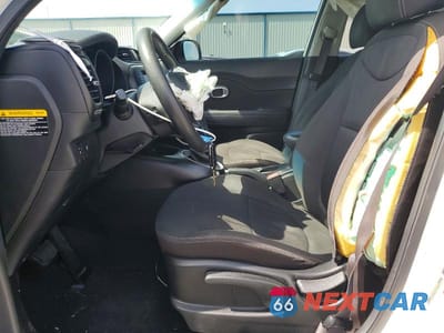 Zdjęcie 7 z 12 samochodu: 2018 KIA SOUL BASE VIN:KNDJN2A22J7574352 - miniatura