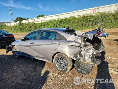 Drugie zdjęcie samochodu z przodu: 2024 HYUNDAI ELANTRA VIN:KMHLM4DG8RU810090 - miniatura