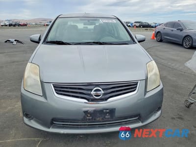 Piąte zdjęcie samochodu w środku: 2010 NISSAN SENTRA 2.0/2.0S/SR/2.0SL VIN:3N1AB6AP9AL709983 - miniatura