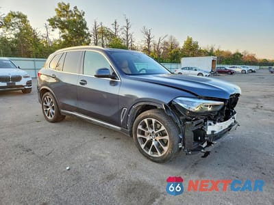 Czwarte zdjęcie samochodu z boku: 2022 BMW X5 XDRIVE40I VIN:5UXCR6C02N9J90287 - miniatura