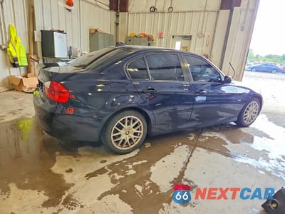 Trzecie zdjęcie samochodu z tyłu: 2008 BMW 328 XI VIN:WBAVC93598K043354 - miniatura