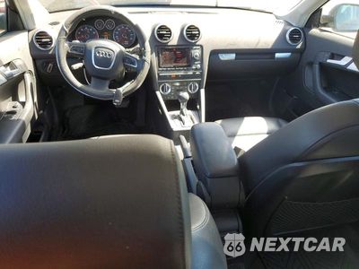Zdjęcie 8 z 12 samochodu: 2013 AUDI A3 VIN:WAUMFBFM7DA029403 - miniatura