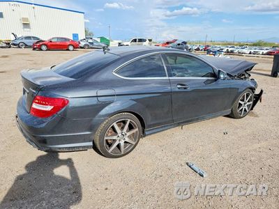 Trzecie zdjęcie samochodu z tyłu: 2015 MERCEDES-BENZ C 350 4MATIC VIN:WDDGJ8JB8FG384030 - miniatura