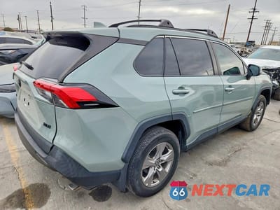 Trzecie zdjęcie samochodu z tyłu: 2023 TOYOTA RAV4 XLE VIN:2T3W1RFV0PW287635 - miniatura