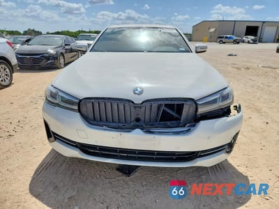 Piąte zdjęcie samochodu w środku: 2021 BMW 530 XI VIN:WBA13BJ07MCF62066 - miniatura