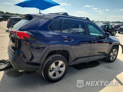 Trzecie zdjęcie samochodu z tyłu: 2023 TOYOTA RAV4 XLE VIN:2T3W1RFVXPW299629 - miniatura