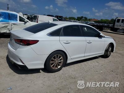 Piąte zdjęcie samochodu w środku: 2018 HYUNDAI SONATA VIN:5NPE24AF6JH600309 - miniatura