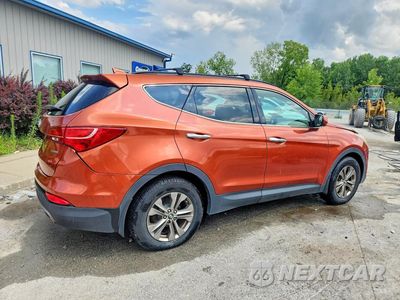 Trzecie zdjęcie samochodu z tyłu: 2013 HYUNDAI SANTA FE SPORT 2.4L VIN:5XYZU3LB2DG098121 - miniatura