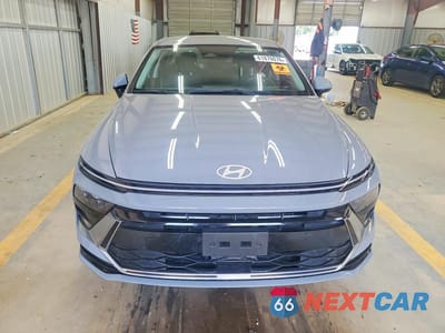 Piąte zdjęcie samochodu w środku: 2024 HYUNDAI SONATA SEL VIN:KMHL64JA5RA390641 - miniatura