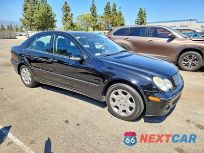 Czwarte zdjęcie samochodu z boku: 2006 MERCEDES-BENZ C 350 VIN:WDBRF56H26F736071 - miniatura