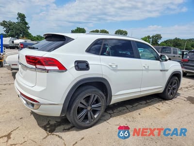 Trzecie zdjęcie samochodu z tyłu: 2020 VOLKSWAGEN ATLAS CROSS SPORT SE VIN:1V2YE2CA5LC219154 - miniatura