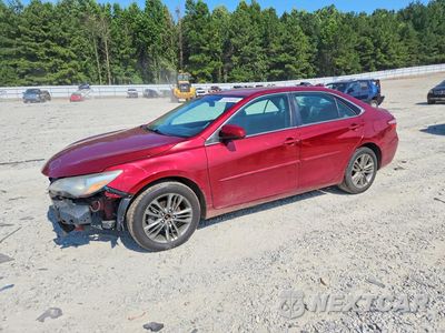 2015 TOYOTA CAMRY SE 4T1BF1FK4FU972784 - główne zdjęcie licytacji z USA - miniatura