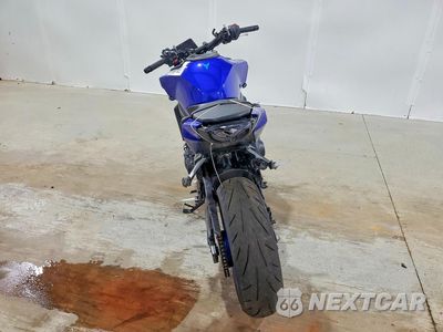 Czwarte zdjęcie samochodu z boku: 2025 YAMAHA MT09 VIN:JYARN94E4SA004029 - miniatura