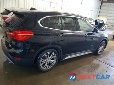 Trzecie zdjęcie samochodu z tyłu: 2017 BMW X1 XDRIVE28I VIN:WBXHT3Z35H4A52386 - miniatura