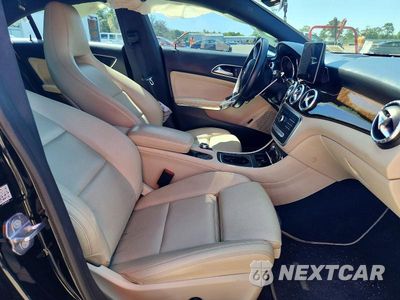 Zdjęcie 7 z 12 samochodu: 2019 MERCEDES-BENZ CLA 250 VIN:WDDSJ4EB0KN748833 - miniatura