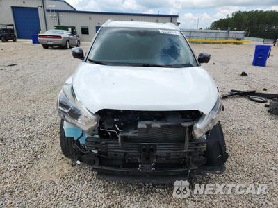 Piąte zdjęcie samochodu w środku: 2020 NISSAN KICKS SR VIN:3N1CP5DV9LL523507 - miniatura
