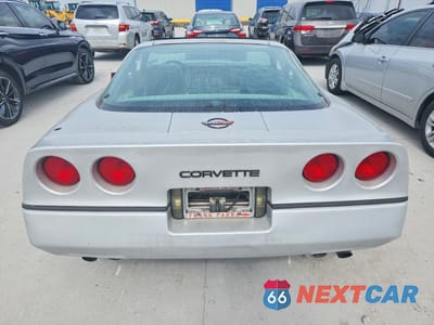 Zdjęcie 6 z 12 samochodu: 1985 CHEVROLET CORVETTE VIN:1G1YY0781F5132759 - miniatura