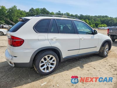 Trzecie zdjęcie samochodu z tyłu: 2012 BMW X5 XDRIVE35I VIN:5UXZV4C55CL757310 - miniatura