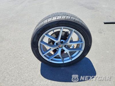 Zdjęcie 12 z 13 samochodu: 2019 ALFA ROMEO STELVIO VIN:ZASPAKAN5K7C30118 - miniatura