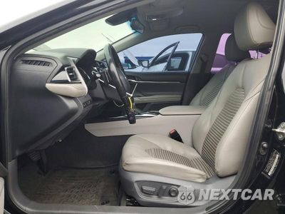 Zdjęcie 7 z 12 samochodu: 2019 TOYOTA CAMRY HYBRID SE VIN:4T1B21HK2KU516057 - miniatura