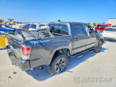 Trzecie zdjęcie samochodu z tyłu: 2020 TOYOTA TACOMA TRD SPORT VIN:3TMAZ5CN2LM136727 - miniatura