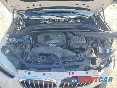 Zdjęcie 11 z 12 samochodu: 2018 BMW X1 XDRIVE28I VIN:WBXHT3C31J5K21440 - miniatura