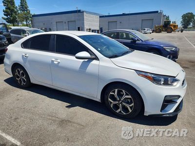 Czwarte zdjęcie samochodu z boku: 2021 KIA FORTE VIN:3KPF24AD3ME355349 - miniatura