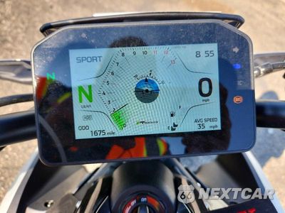 Zdjęcie 7 z 9 samochodu: 2025 KAWASAKI ZR900 S VIN:ML5ZRDS12SDA04733 - miniatura