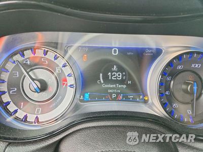 Zdjęcie 9 z 12 samochodu: 2018 CHRYSLER 300 S VIN:2C3CCAGG1JH223145 - miniatura