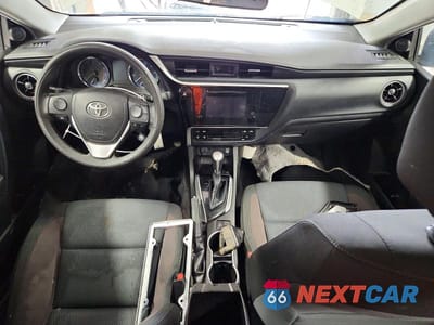Zdjęcie 8 z 13 samochodu: 2019 TOYOTA COROLLA LE VIN:5YFBURHE5KP939820 - miniatura