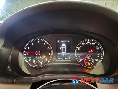 Zdjęcie 9 z 12 samochodu: 2014 VOLKSWAGEN PASSAT SE VIN:1VWBT7A39EC073047 - miniatura