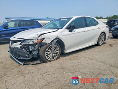 2018 TOYOTA CAMRY HYBRID XLE 4T1B21HK5JU003531 - główne zdjęcie licytacji z USA - miniatura