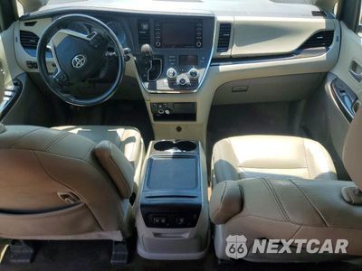 Zdjęcie 8 z 14 samochodu: 2018 TOYOTA SIENNA XLE 8-PASSENGER VIN:5TDYZ3DC8JS917829 - miniatura