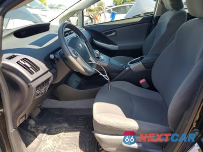 Zdjęcie 7 z 12 samochodu: 2013 TOYOTA PRIUS THREE VIN:JTDKN3DU2D1692982 - miniatura