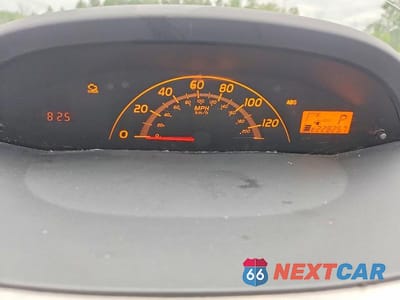 Zdjęcie 9 z 13 samochodu: 2009 TOYOTA YARIS BASE VIN:JTDKT903795232612 - miniatura