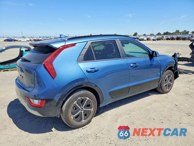 Trzecie zdjęcie samochodu z tyłu: 2024 KIA NIRO SX VIN:KNDCT3LE3R5121778 - miniatura