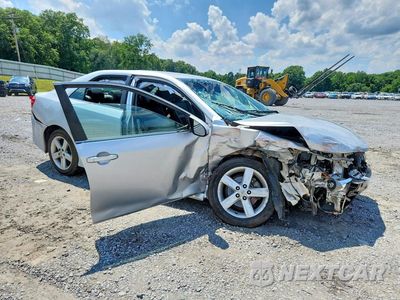 Czwarte zdjęcie samochodu z boku: 2014 TOYOTA CAMRY SE VIN:4T1BF1FK0EU404434 - miniatura