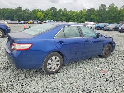 Trzecie zdjęcie samochodu z tyłu: 2010 TOYOTA CAMRY LE VIN:4T1BF3EK2AU562281 - miniatura